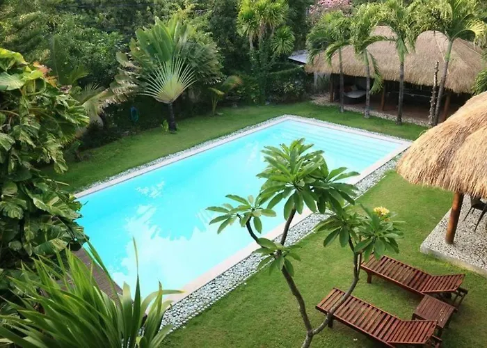 Kuta - 4Br Villa With Private Xl Pool